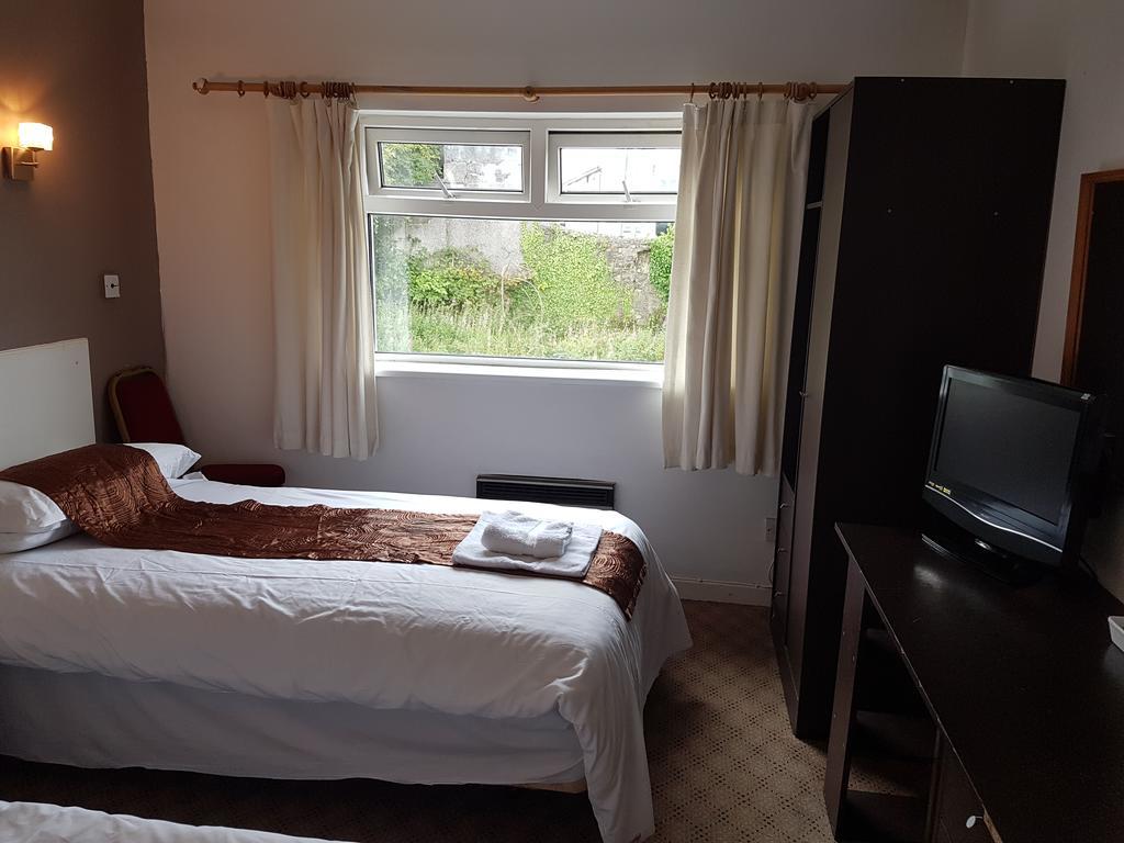 Red Lion Hotel Tredegar Esterno foto