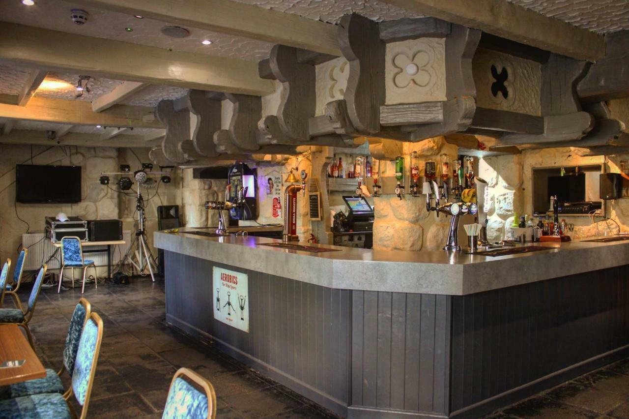 Red Lion Hotel Tredegar Esterno foto